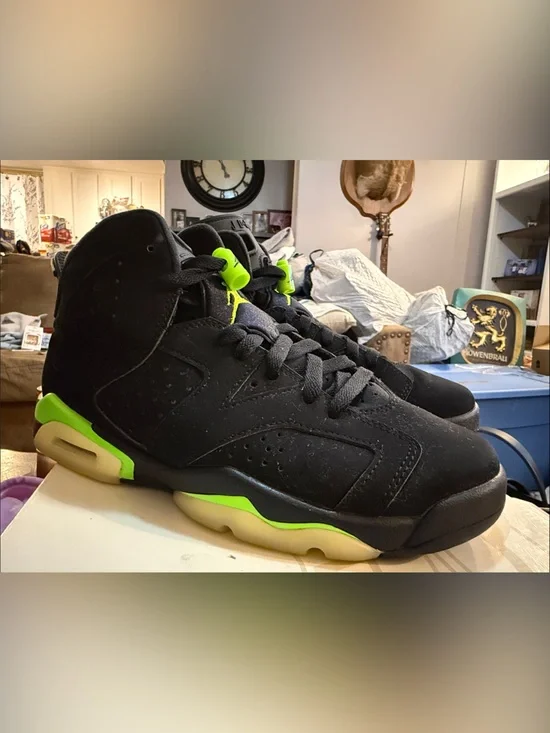 Jordan Kids Black and Neon Green High-Top Sneakers