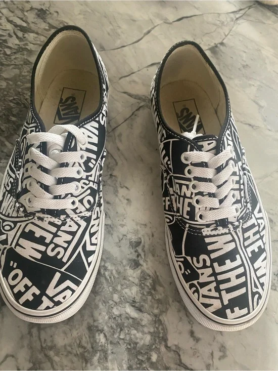 Vans Unisex  Authentic OT C Repeat  Black & White Off The Wall Skate Sneakers
