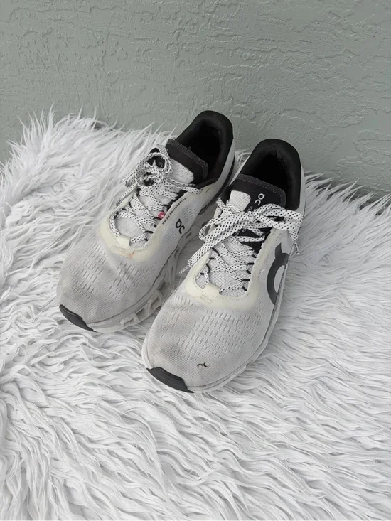 On Running White and Black Women's Sneakers