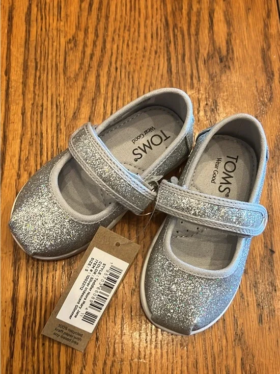 Toms Girls Glitter Mary Jane Shoes in Silver