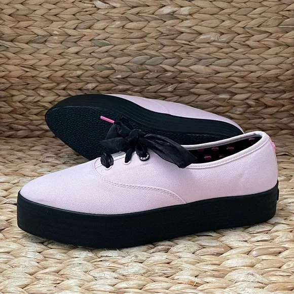 Monster High x Keds Draculaura Point Canvas Pink Black Womens Shoes Size‎ 8