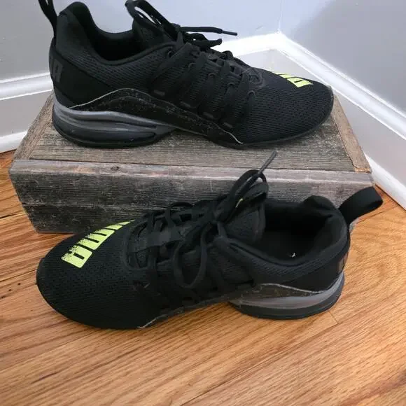 ​Puma Axelion NXT Running Shoes Black Volt Yellow boy's Size 5.5 women 7