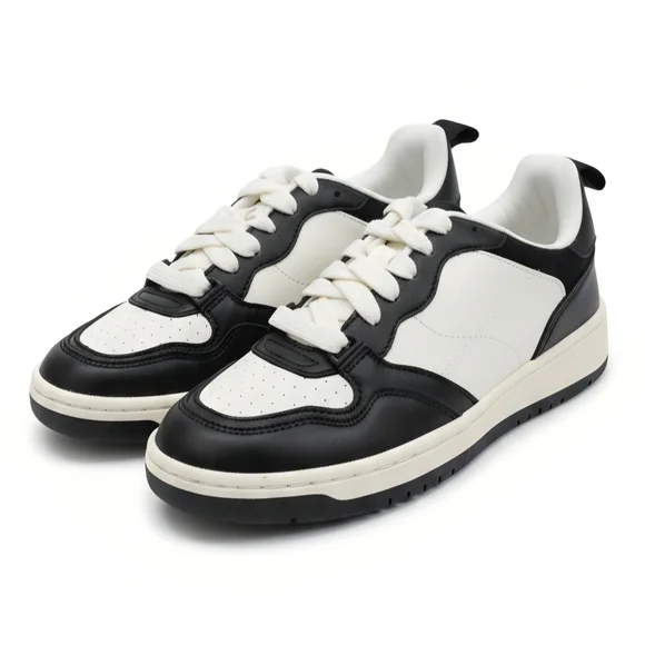 NWT Wild Fable Black & White Sneakers | Size 7