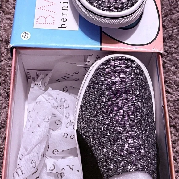 bernie mev. Kids Black and silver  Slip-On Sneakers