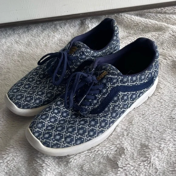 Vans blanket weave ultra cushion insole lace go sneakers