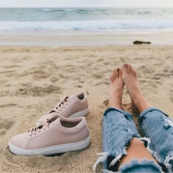 GREATS Pink Perforated Royale Leather Sneaker‎ size 38 - 8