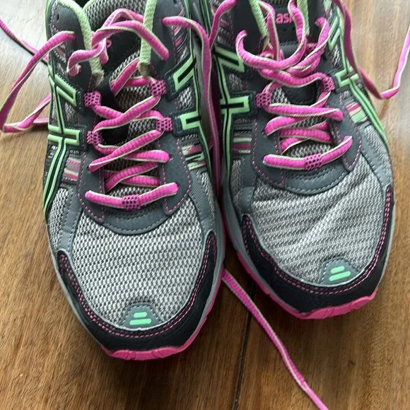 ASICS Woman’s Gel-Venture 5 Running Shoes Titanium/Pistachio/Pink/Gray size‎ 9.5