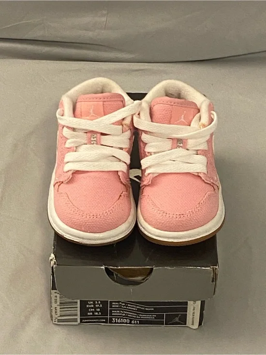 Jordan 1 Retro Canvas  Low - size 4c
