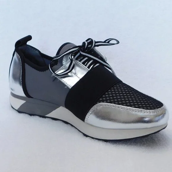 W390 Material Girl Women's Annya Jogger Sneakers