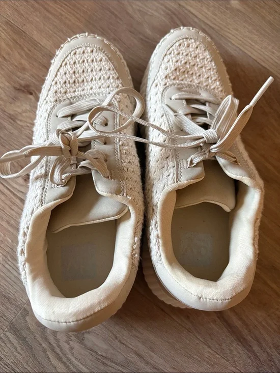 Dolce Vita Cream Knit Lace-Up Sneakers