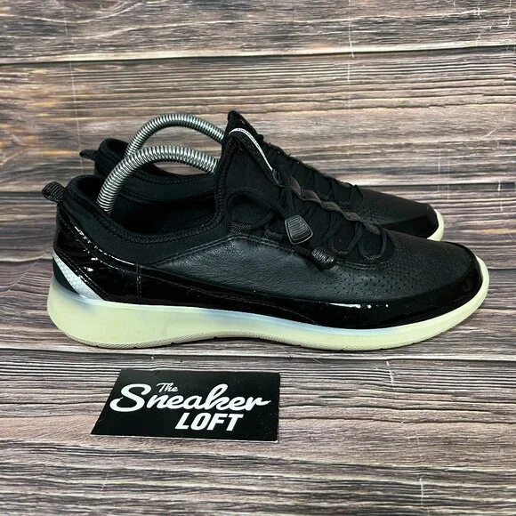 Ecco Women's Soft 5 Black‎ Toggle Sneaker Shoes