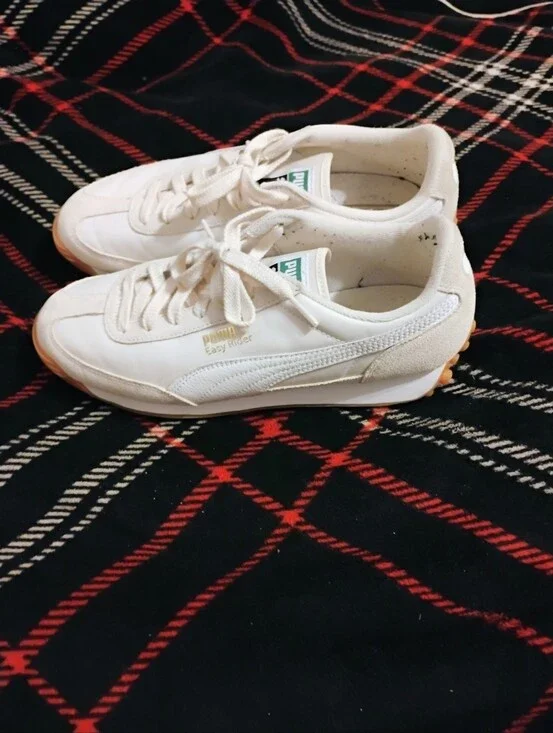 Women's Like New Excellent Condition Off White Puma Sneakers U.S. Size 9