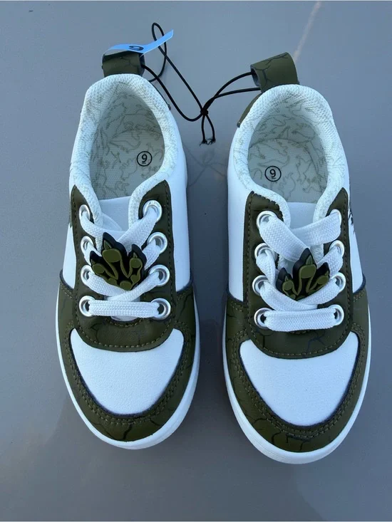 Kids White and Olive Green Lace-Up Sneakers