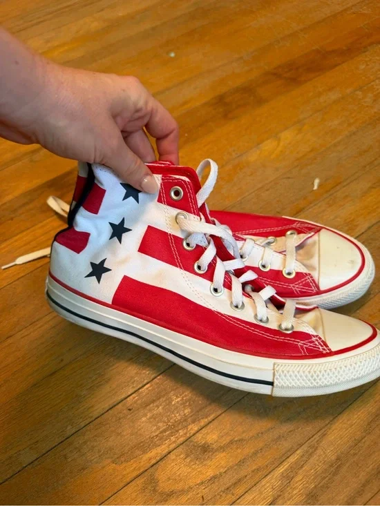 Converse High Top Sneakers Red White with Black Stars