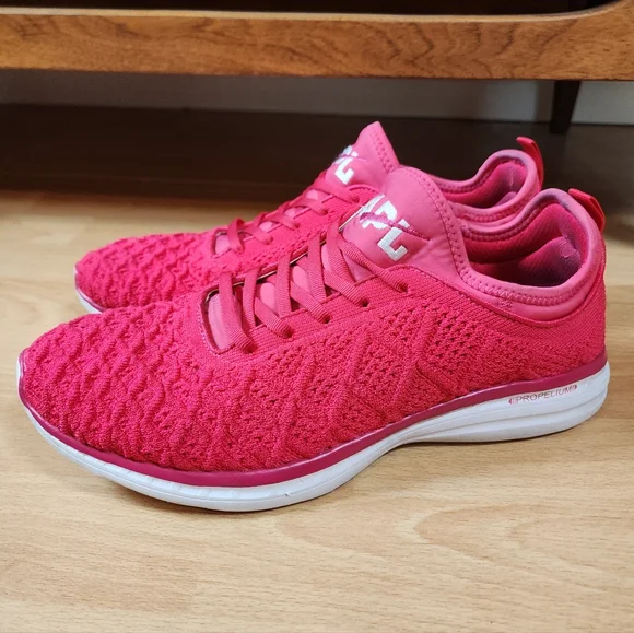 APL TechLoom Phantom Pink 3D‎ Knit Sneakers Size 10.5 EU 44