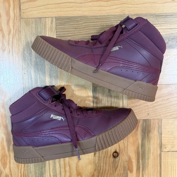 Puma Carina Mid Retro Skater Streetwear Mid Top Gum Sole Sneaker Women Size 10