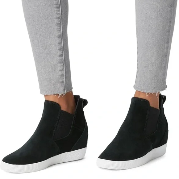 Sorel Women's Black Suede Ankle‎ Boots