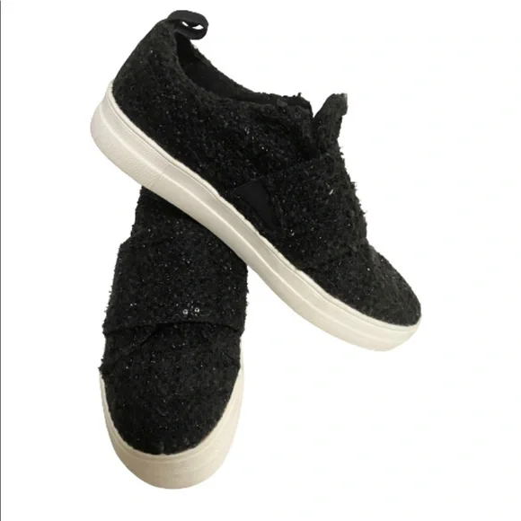 DV Dolce Vita Larma Women’s Black Slip on Sequin Sneakers Size 9.5