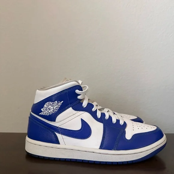Nike Air Jordan 1‎ Mid BQ6472-104 2021 Women’s Size 7.5 Blue and White High-Tops