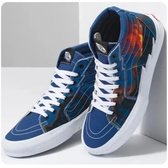 Vans Sk8-Hi Bolt Big Reveal Classic High Top Sneaker‎ Size 7 Women