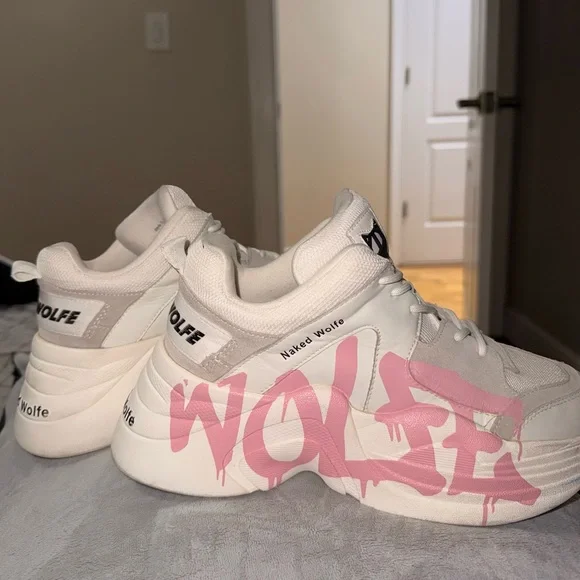 Naked Wolfe Women's White and Pink Sneakers