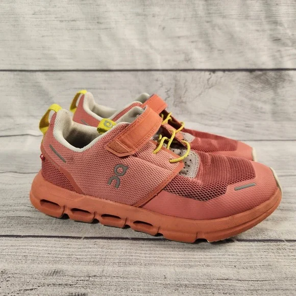On Cloudplay Kids Running Sneakers Rose Orange Yellow US K2.5 3KD11433990