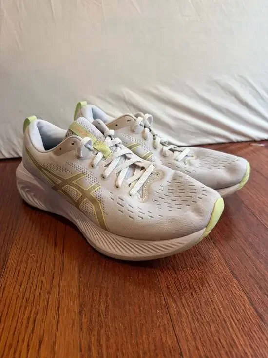 Asics Gel-Excite 10 Women's Running Shoes - White/Cream