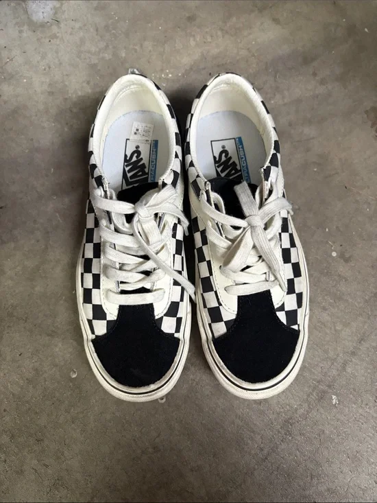Vans Checkerboard Skate Shoes - Black & White