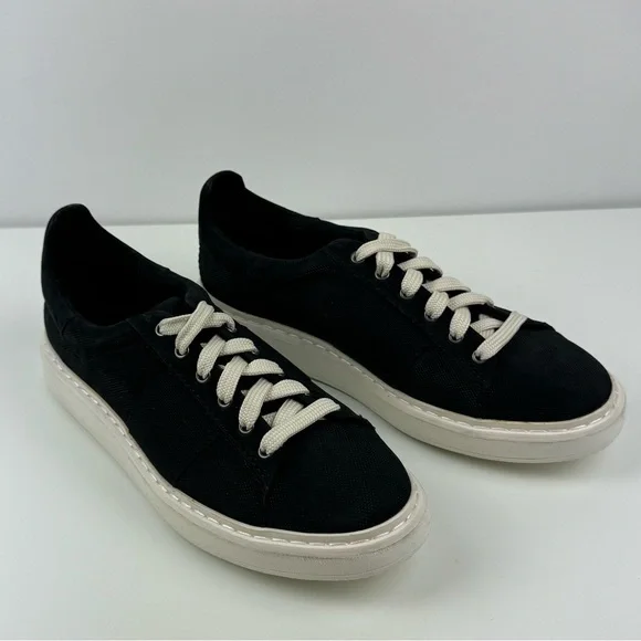 OTBT “Normcore” Women’s Sneakers size 10, Black, New‎ in Box (No Lid)