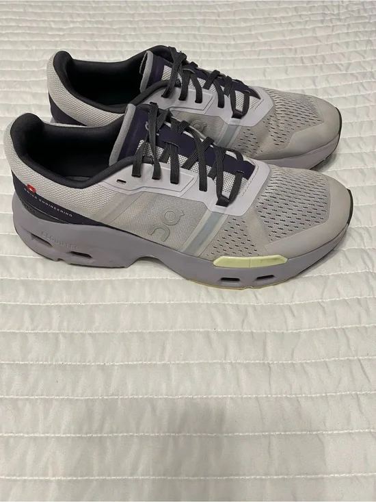 On Cloud Cloudpulse Sneakers Women’s Size 10