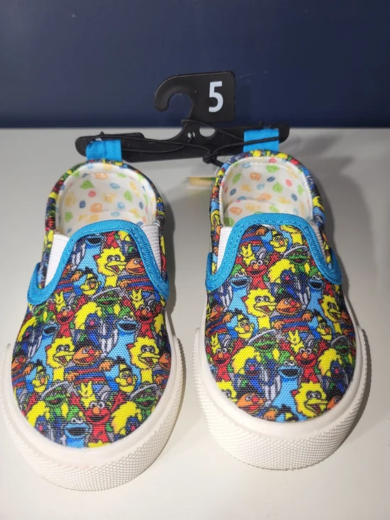 Sesame Street Kids Slip-On Sneakers Shoes Girls Boys Toddler Size 5 5c