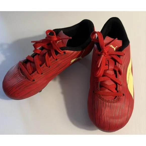 PUMA Boy's Red Rapido III FG/AG Soccer Cleats Size 12C