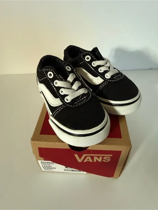 Vans Kids Black and White Low-Top Skate Sneakers