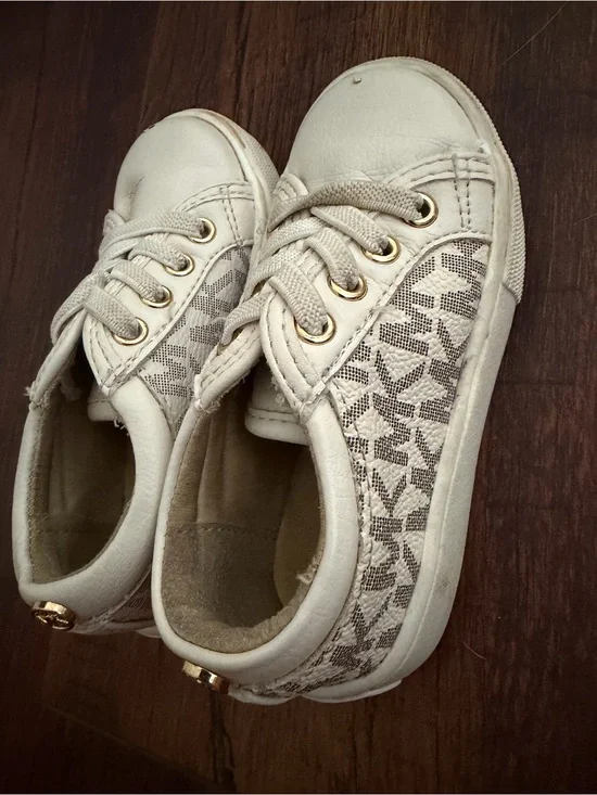 Michael Kors Baby Lace-Up Casual Sneakers in Cream