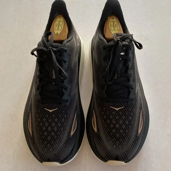 HOKA Women’s Clifton 9 Black Running Shoes Size 9.5 D