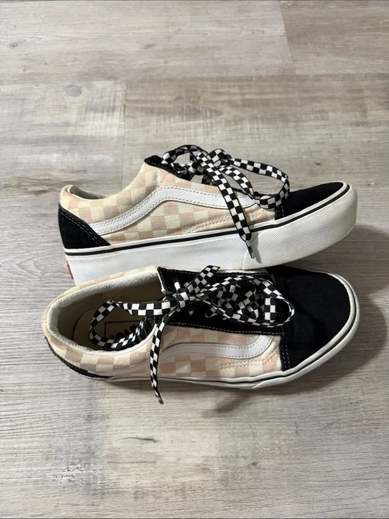 Unisex Checkered Vans shoes