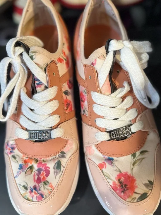 GUESS Women's Pink Floral Lace-Up Sneakers