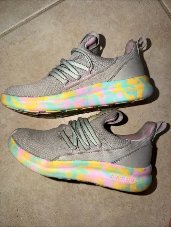 adidas Kids Gray Sneakers with Pastel Multicolor Sole