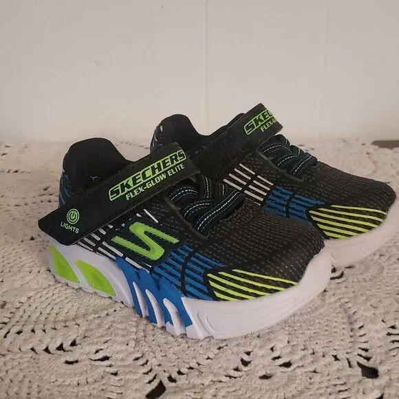 Like New Light-Up Skechers Little Boy Sneakers Sz 5