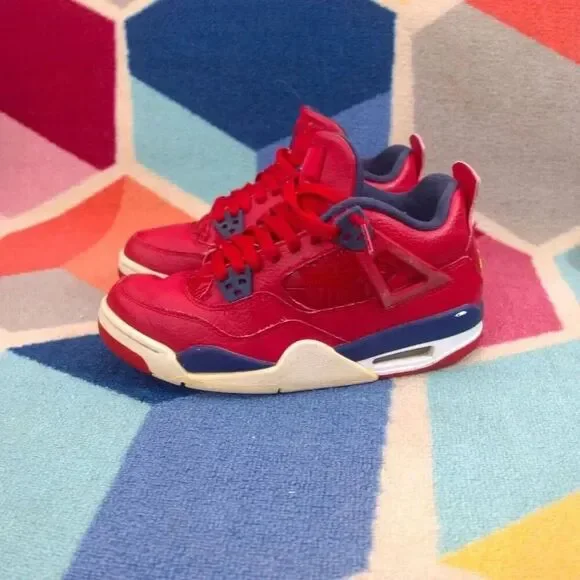 Air Jordan 4 Retro 'FIBA‎ Size 7Y