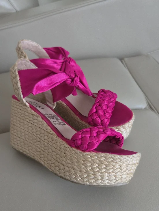 Women’s Bright Pink Braided Espadrille Wedge Sandals Size 7