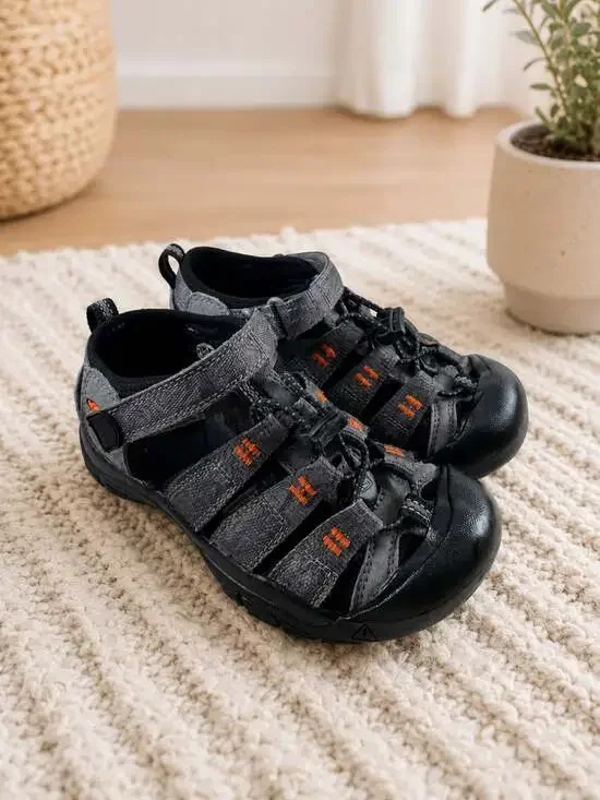 Keen Newport H2 Closed Toe Water Sandals Gray Black Kids Size 13
