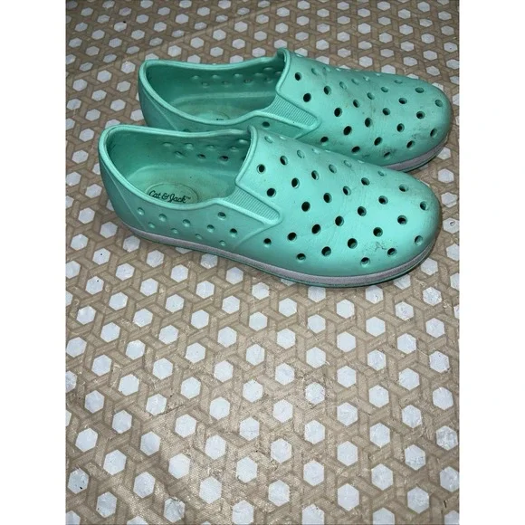 Kid/Youth size 3 Teal‎ EVA Slip On Apparel Water Shoes Cat & Jack