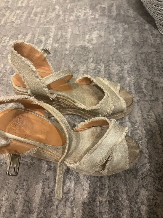 Castaner Bromelia Wedge Espadrille Sandals in light gold