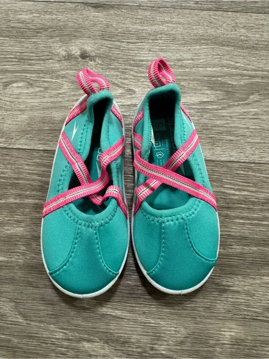 Speedo Teal Water Shoes with Pink Crisscross Straps