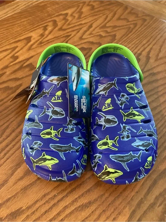 NWT Discovery Shark, Rugged Shark Slip-On Clogs, Royal Blue/Lime Green, Sz Boys