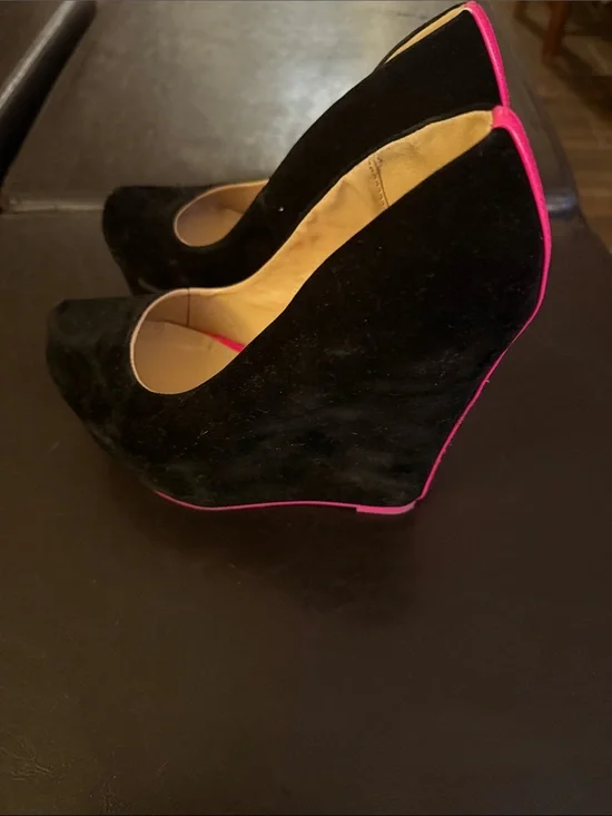 Shiekh Black Suede Wedge Pumps with Hot Pink Trim