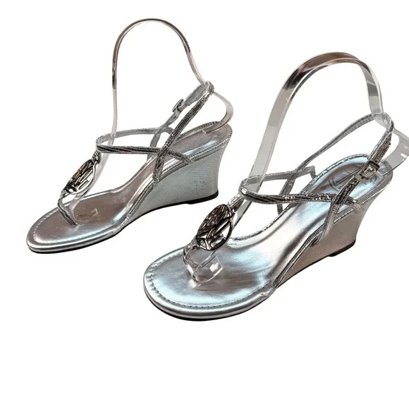 Lilly Pulitzer Silver Metallic Wedge Sandals Logo Medallion Womens Size 6