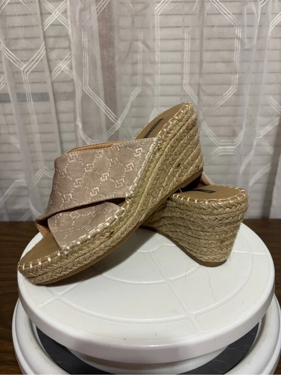 Good Choice Women’s Espadrille Wedge Slide Sandals in Blush Size 6 Wedge 3”