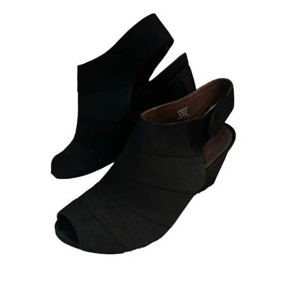 Earthies Manza Wedges